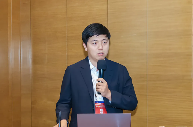 2024年国际汽车新材料大会储能电池新材料（燃料电池）分会举行(图2)