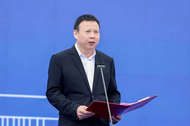 再扩80GWh产能！588Ah储能电池发布！锂电黑马再亮新招(图2)