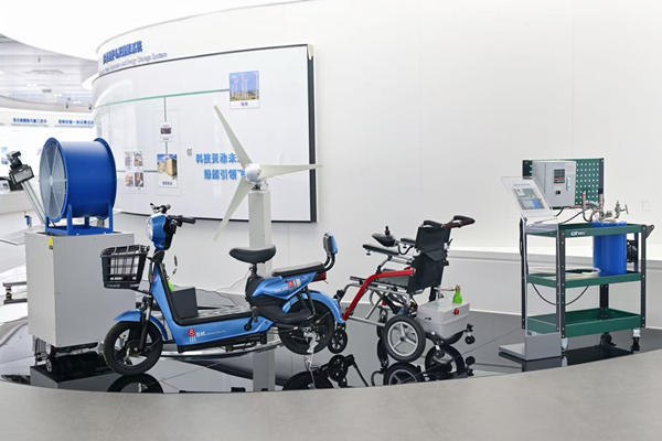 青春红岩｜明月湖畔新材料“星火”正燎原(图1)