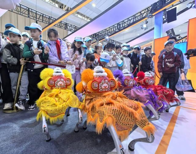 eVTOL、人形机器人、电动船舶……超230家参展商携明星产品亮相2025动力电池应用生态展览会(图3)