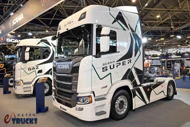 新款斯堪尼亚爆改长头卡车问世雷诺推出电驱桥重卡？Solutrans2025展会前沿盘点(图3)