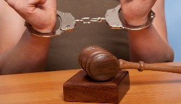 全球智能眼镜市场爆发：2027年出货量或破千万台(图1)