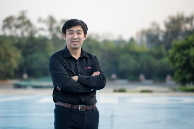 中国飞天狂人造出全球首架“空中的士”(图2)